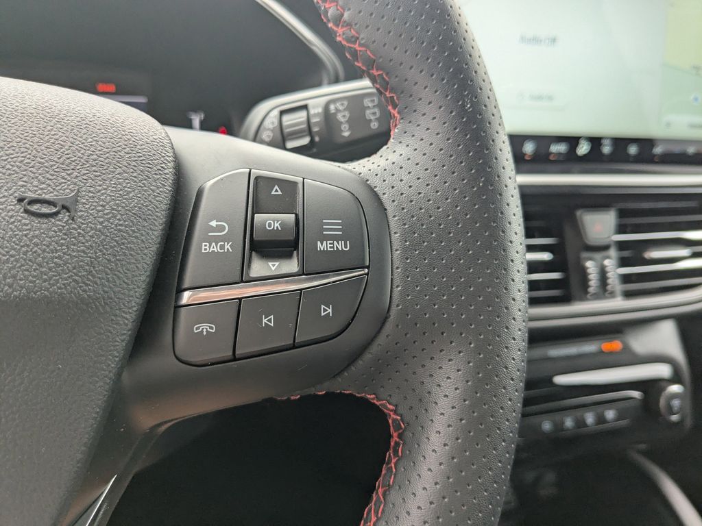 2025 Ford Escape Hybrid ST-Line photo 24