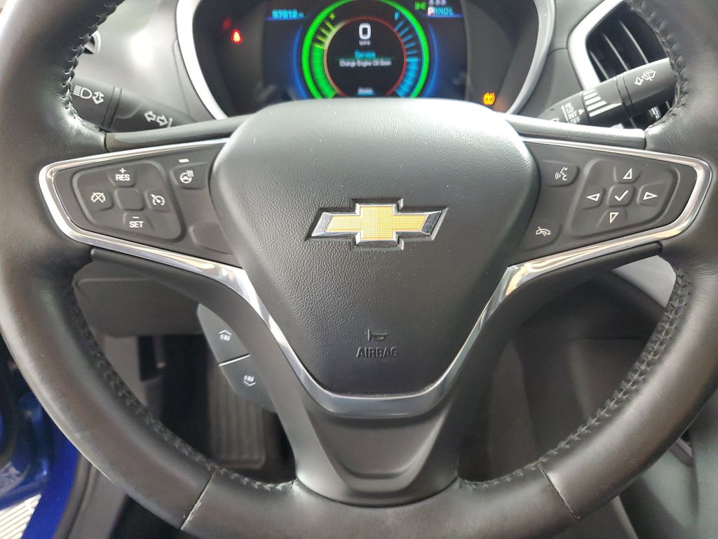 2016 Chevrolet Volt LT photo 20