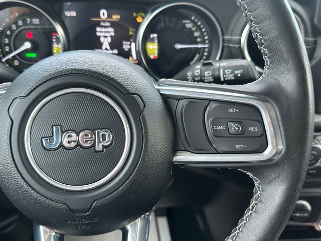 2023 Jeep Wrangler Sahara 4xe photo 21