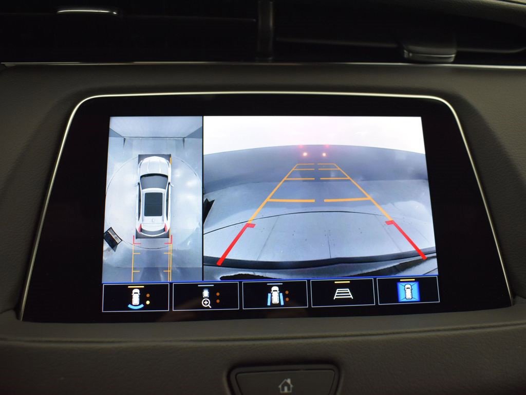 2023 Cadillac XT4 Premium Luxury photo 17