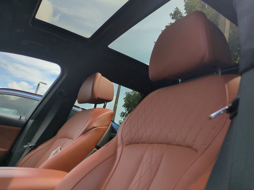 2023 Bmw X5 M50i photo 18