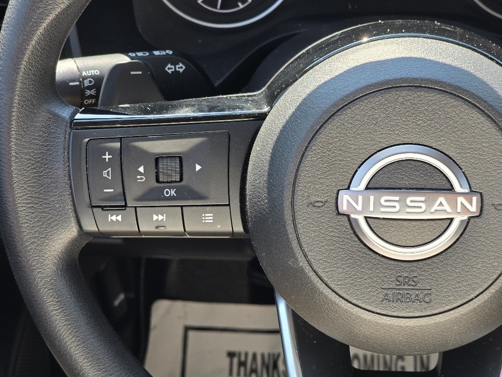 2023 Nissan Rogue SV photo 14