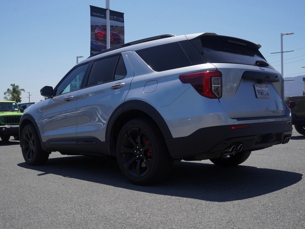 2024 Ford Explorer ST photo 5