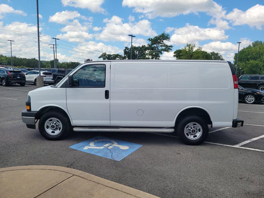 2023 Gmc Savana Cargo 2500 photo 6