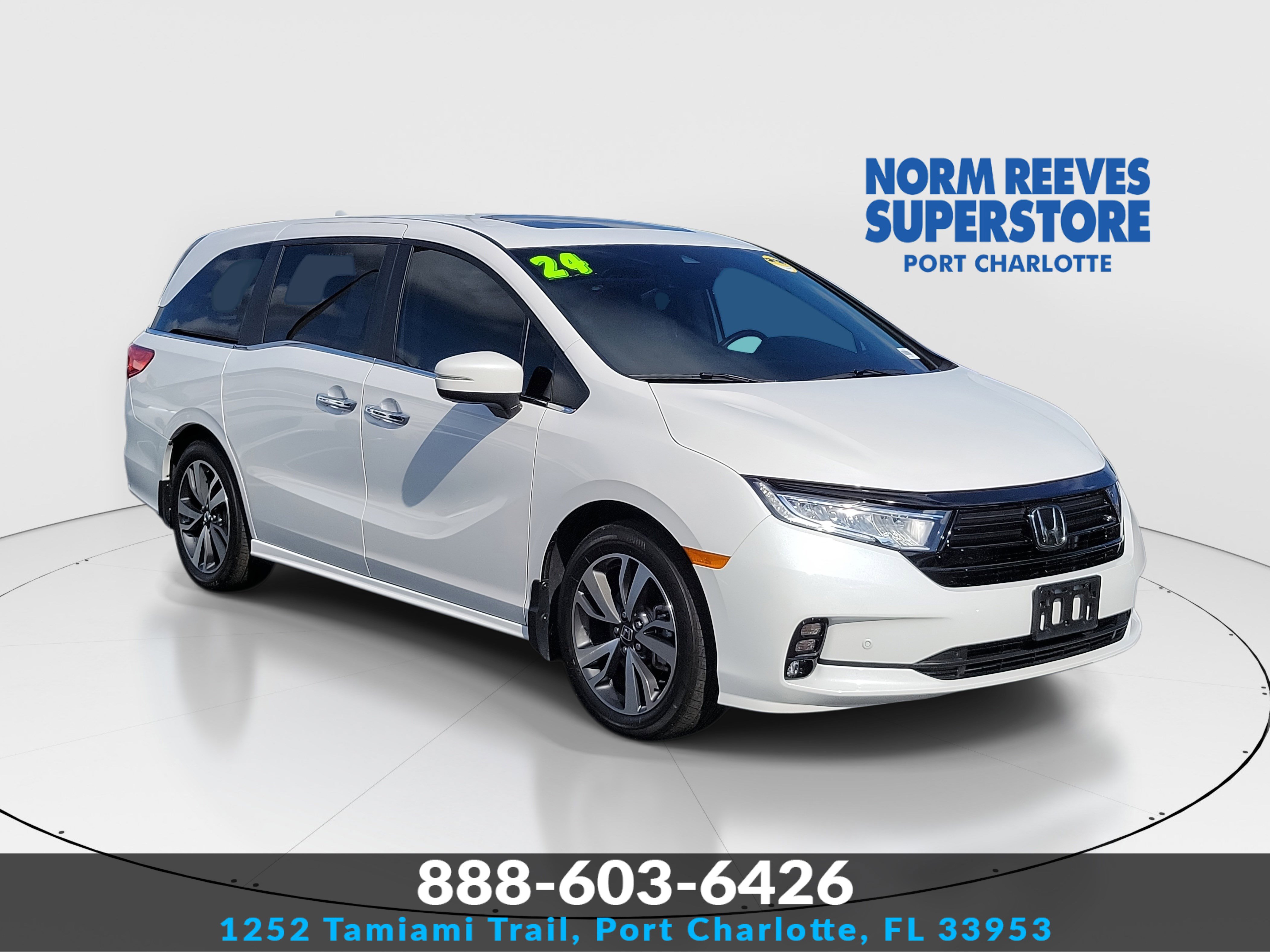 2024 Honda Odyssey Touring's photo