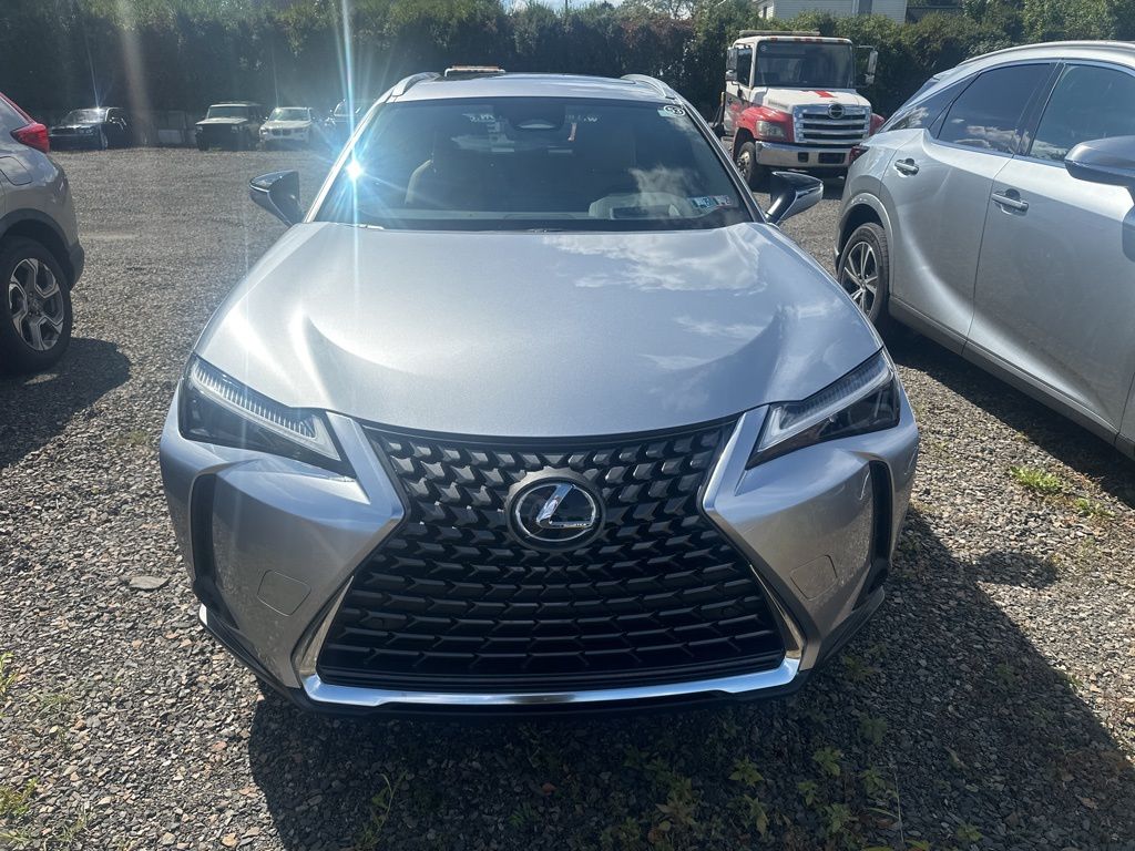 2025 Lexus UX Premium photo 3