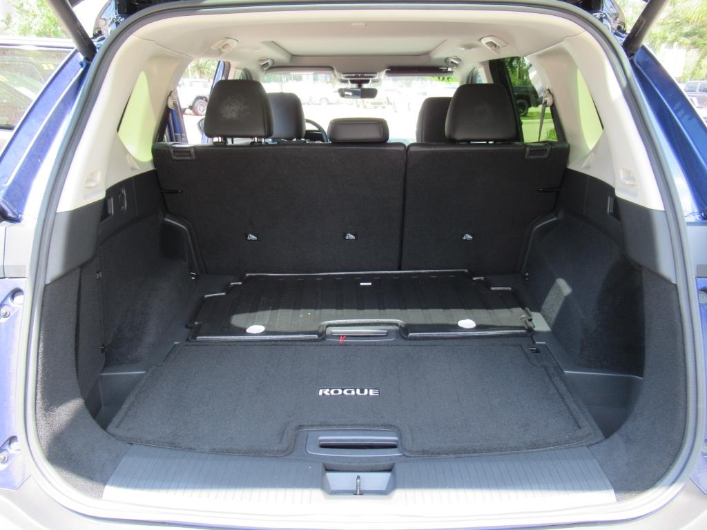 2023 Nissan Rogue Platinum photo 30