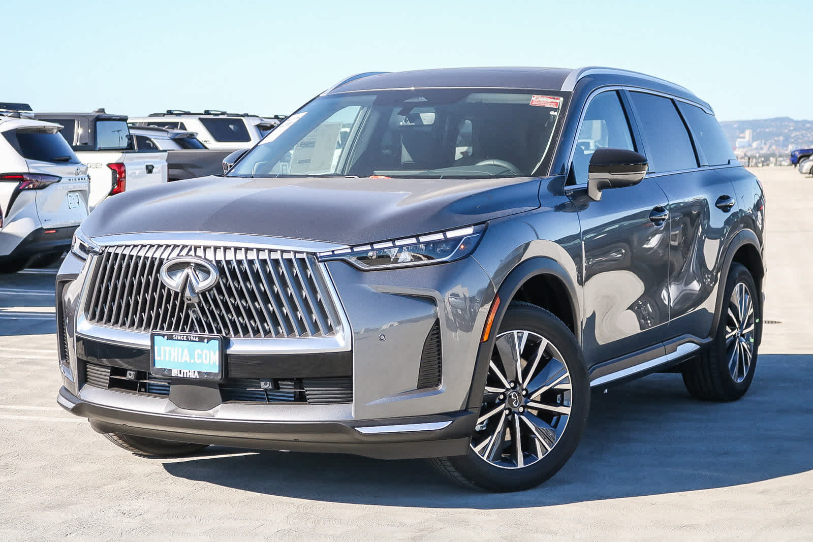 2026 INFINITI QX60 LUXE's photo
