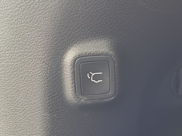 2019 Jeep Cherokee Limited photo 23