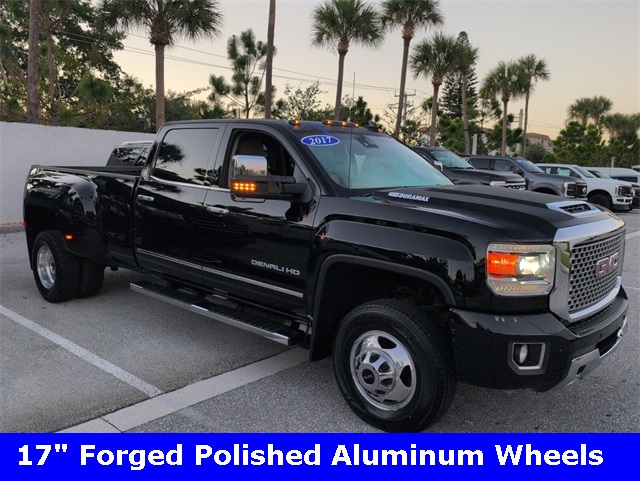 2017 Gmc Sierra Denali photo 2