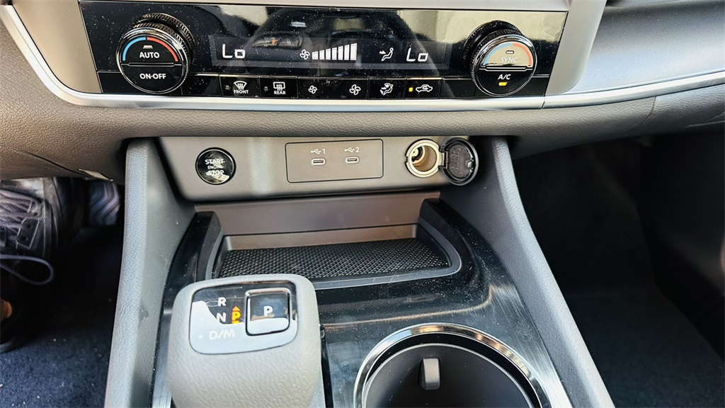 2026 Nissan Rogue S photo 23