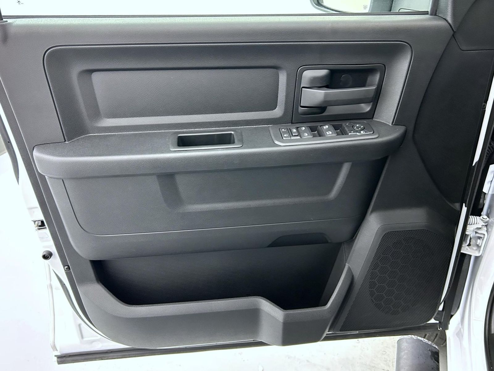 2025 Ram 3500 Tradesman photo 9