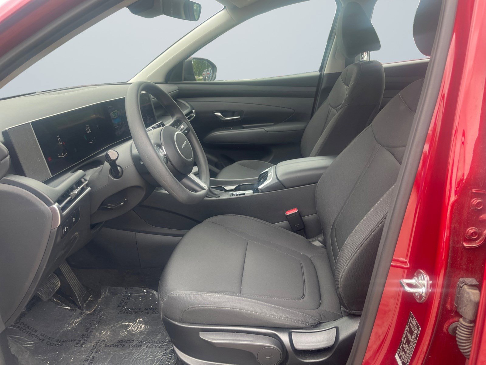2025 Hyundai Tucson SE photo 8