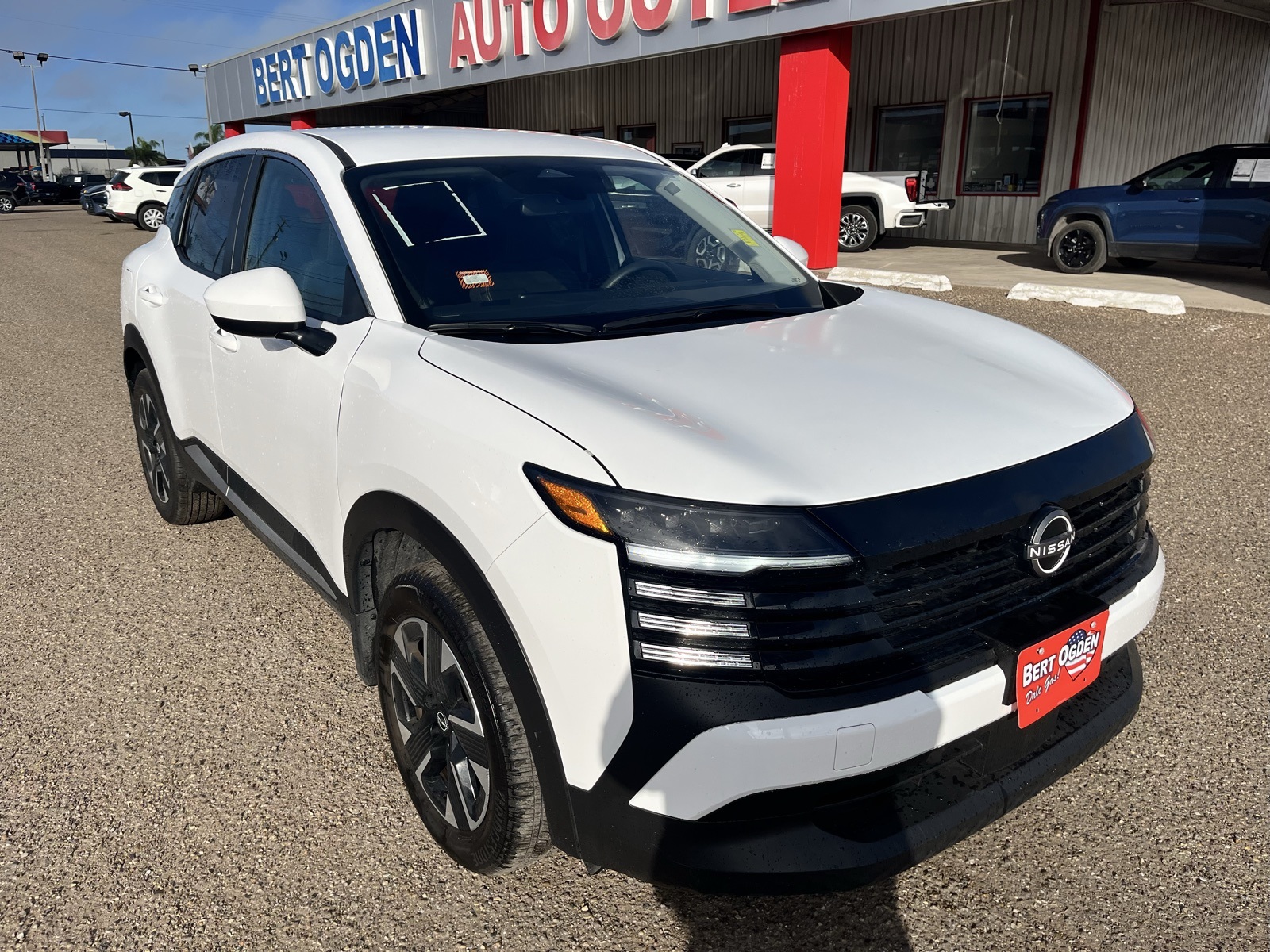 2025 Nissan Kicks SV AWD's photo