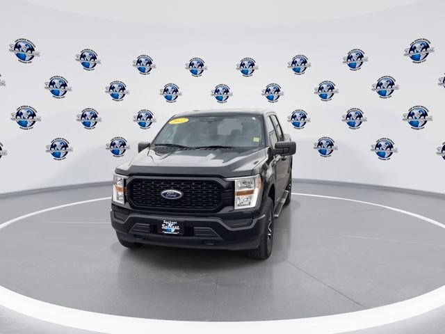 2022 Ford F-150 XL photo 2