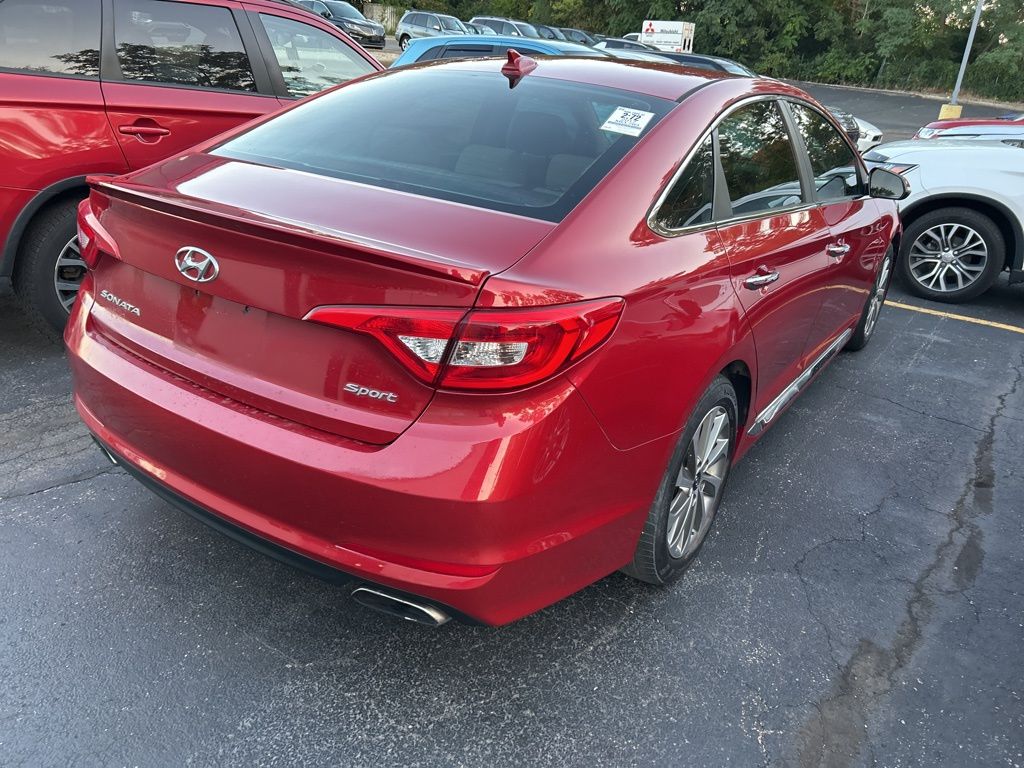 2017 Hyundai Sonata Sport photo 3