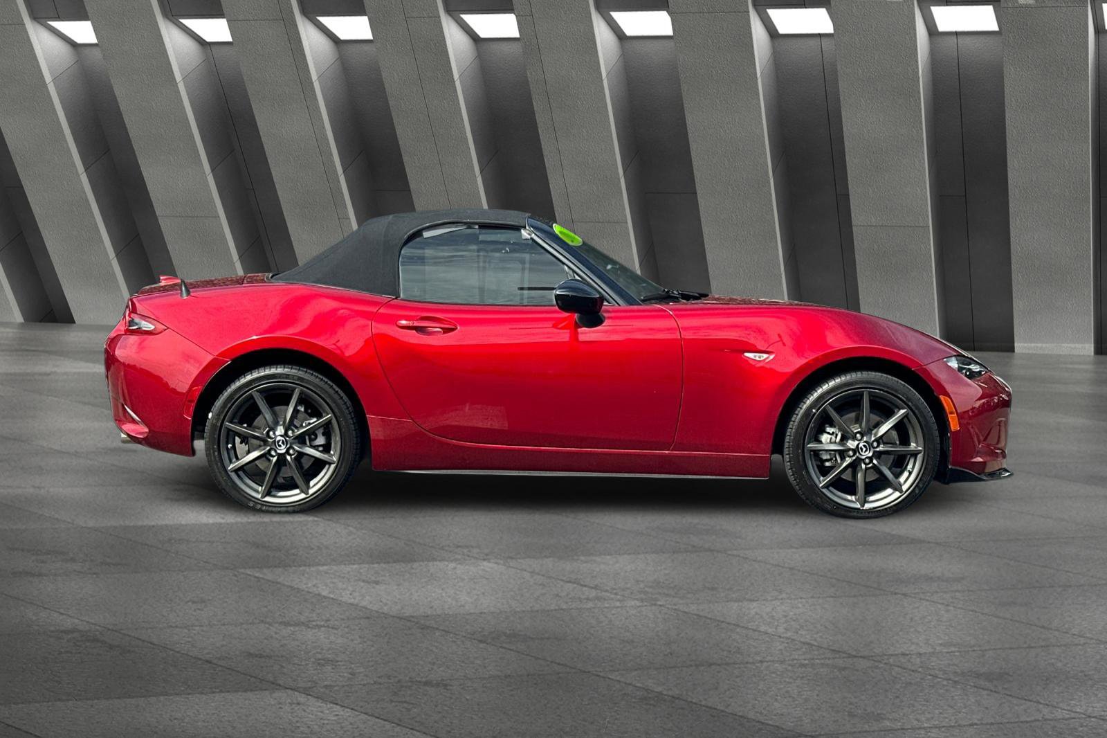 2018 Mazda MX-5 Miata Miata photo 2
