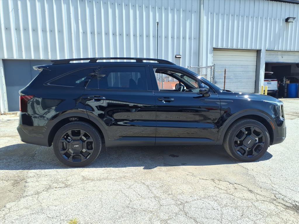 2024 Kia Sorento X-Line photo 2
