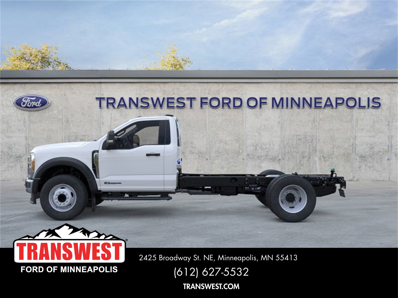 2025 Ford F-600 photo 3