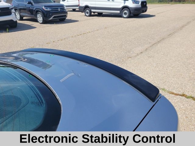 2025 Ford Mustang EcoBoost photo 3