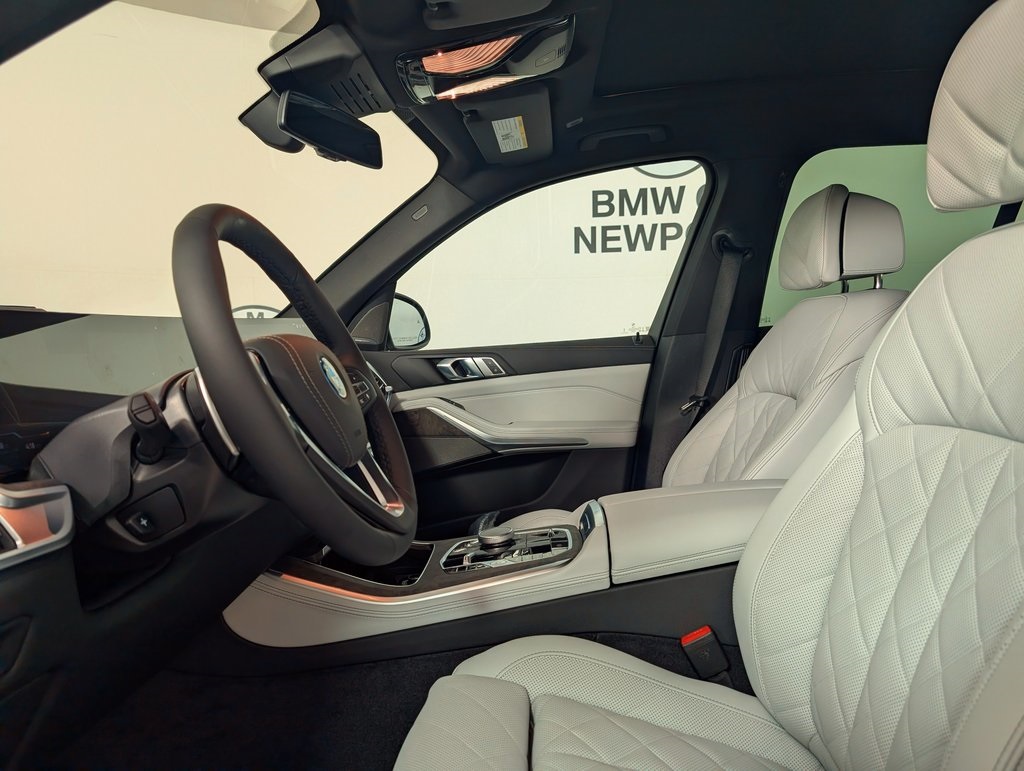 2026 Bmw X5 xDrive50e photo 2