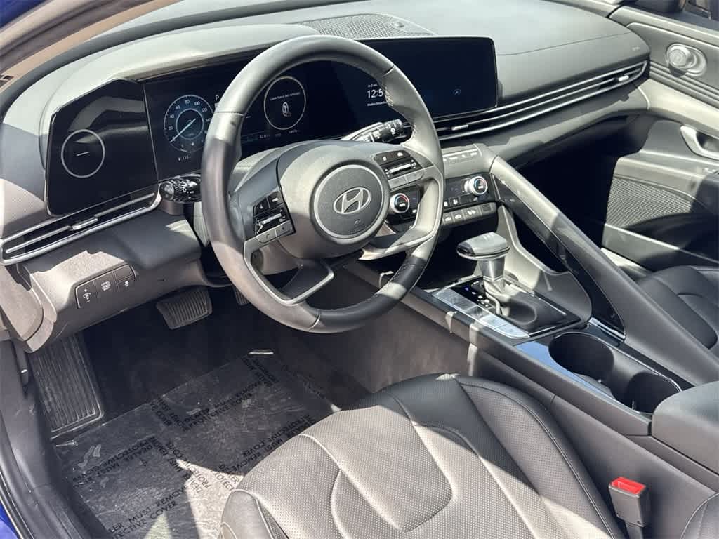 2024 Hyundai Elantra Hybrid Limited photo 11