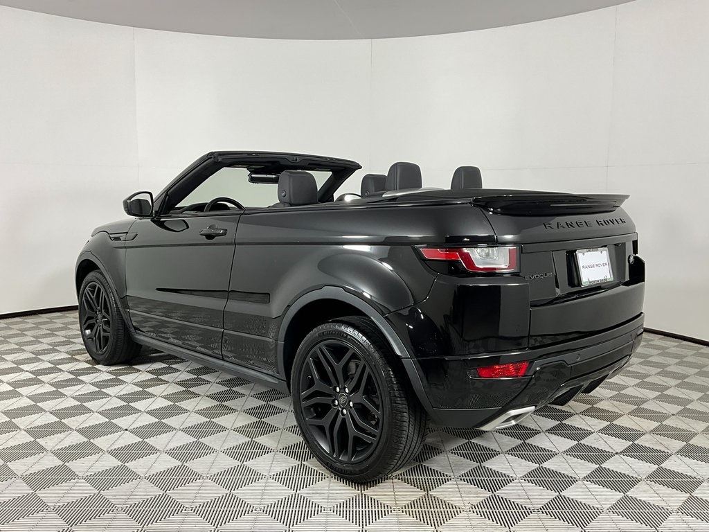 2018 Land Rover Range Rover Evoque SE photo 2