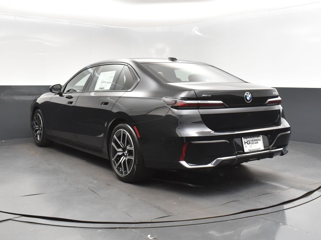 2026 Bmw 740i xDrive photo 4