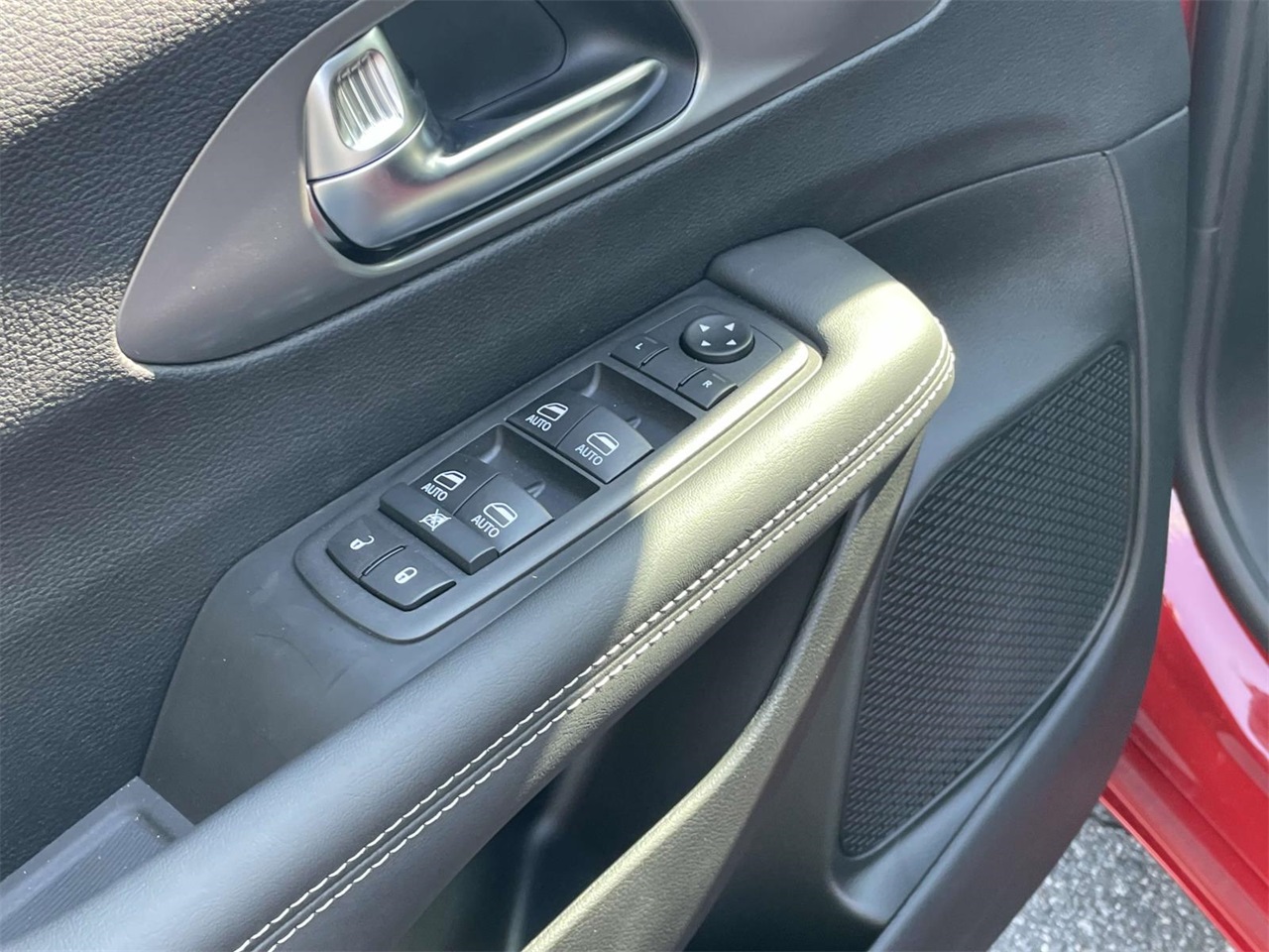 2025 Chrysler Pacifica photo 21