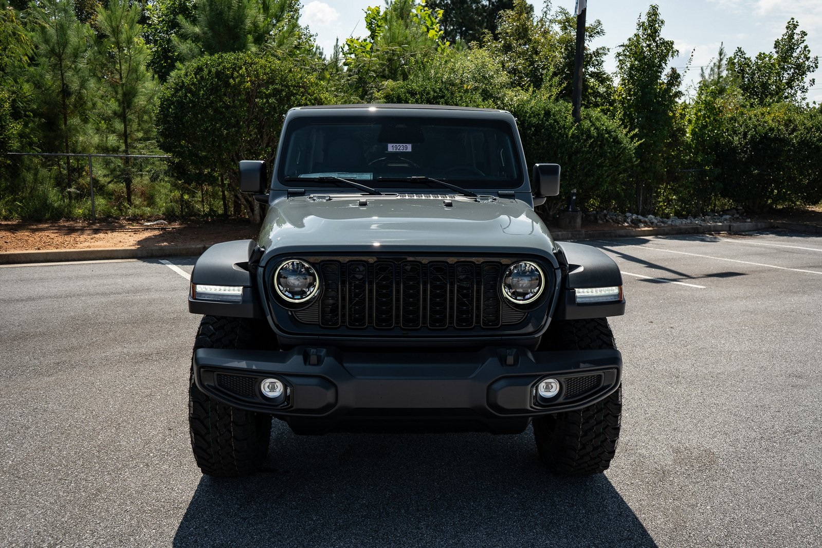 2025 Jeep Wrangler Willys photo 2