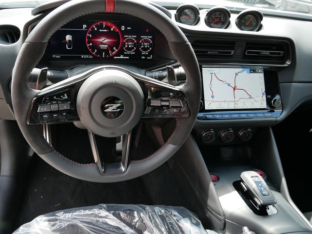 2024 Nissan Z Nismo photo 8