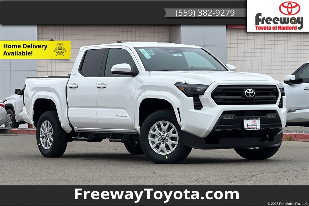2026 Toyota Tacoma SR5's photo