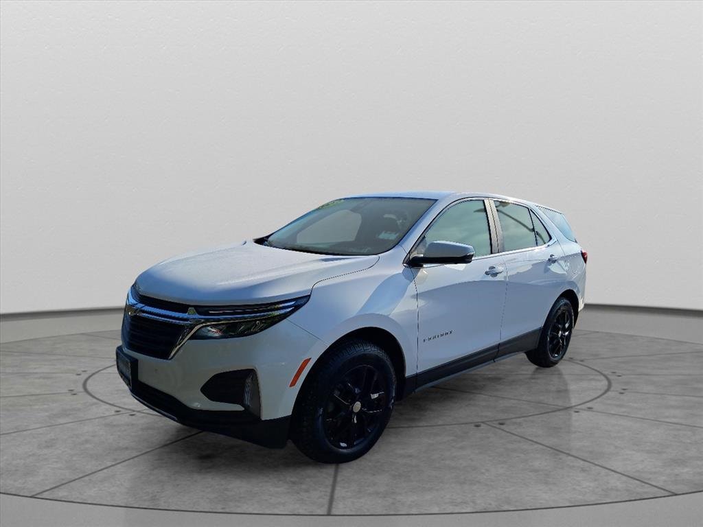 2023 Chevrolet Equinox LT photo 2