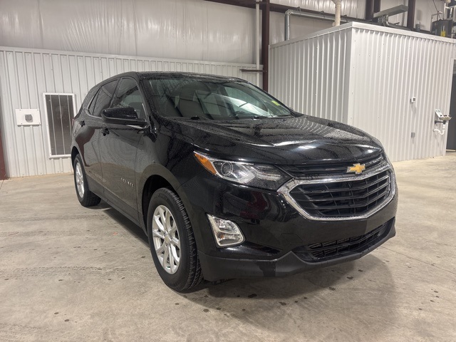 2020 Chevrolet Equinox LT photo 2