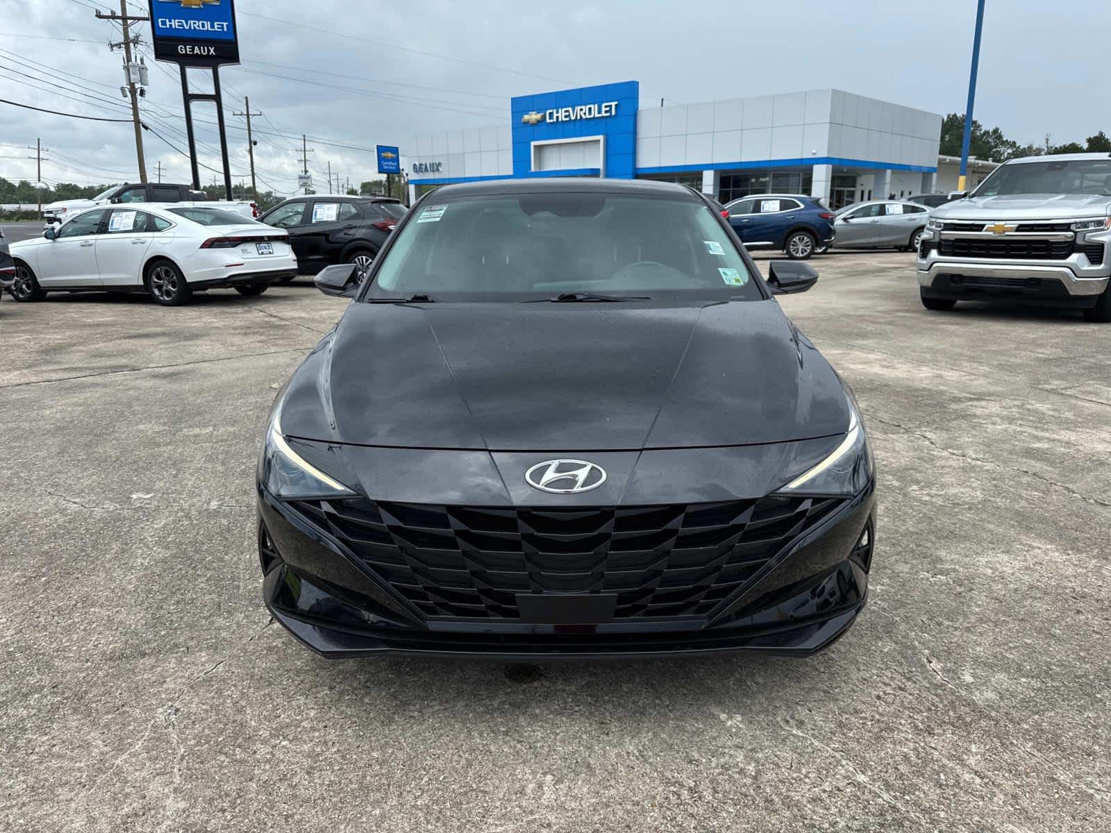 2023 Hyundai Elantra SEL photo 4