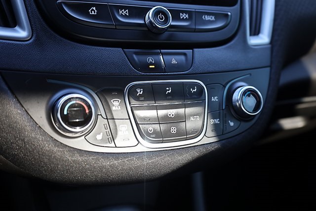 2022 Chevrolet Malibu 1LT photo 14