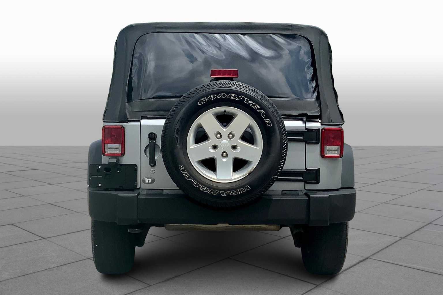 2015 Jeep Wrangler Sport photo 4