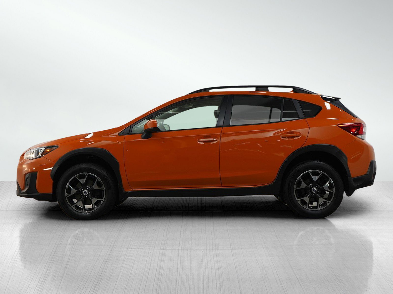 Used 2018 Subaru Crosstrek Premium with VIN JF2GTACC6JH222709 for sale in Burnsville, Minnesota