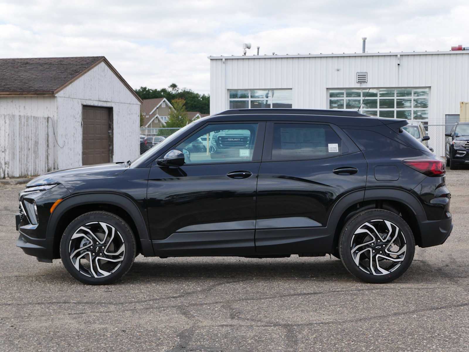 2026 Chevrolet Trailblazer RS photo 2