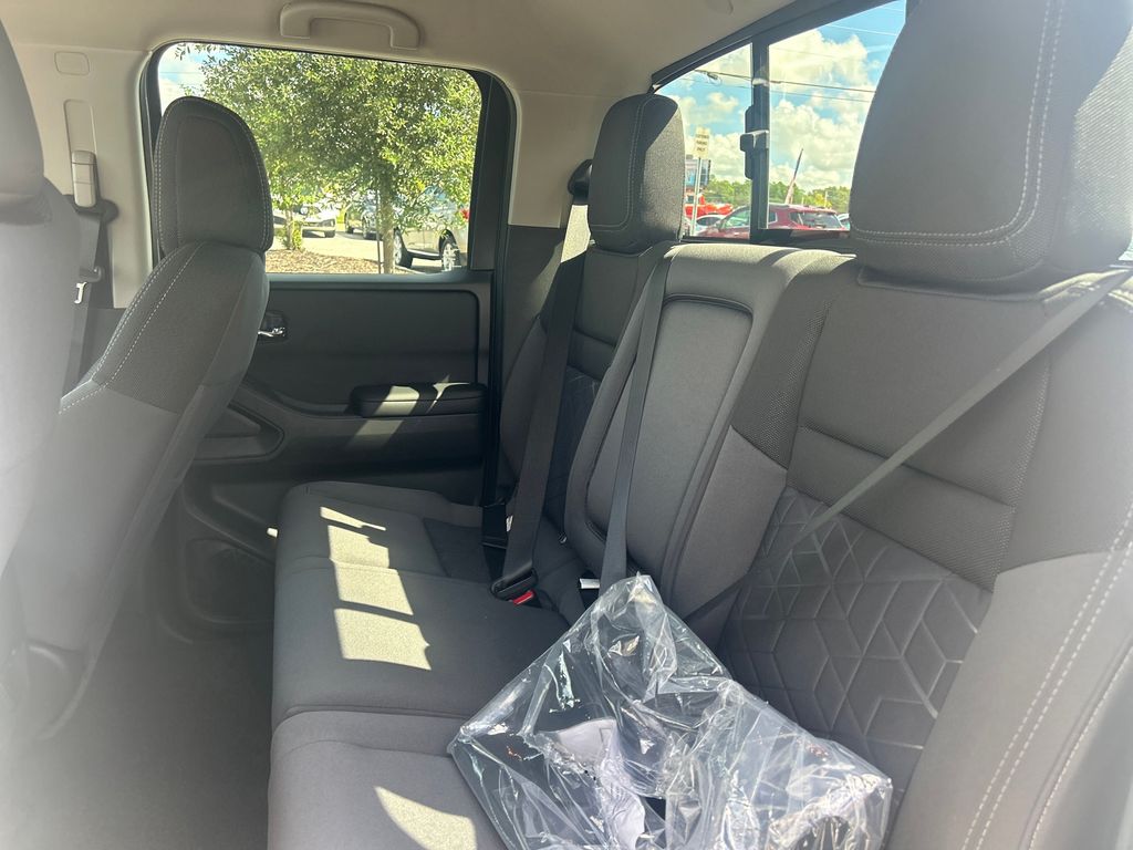 2026 Nissan Frontier SV photo 18