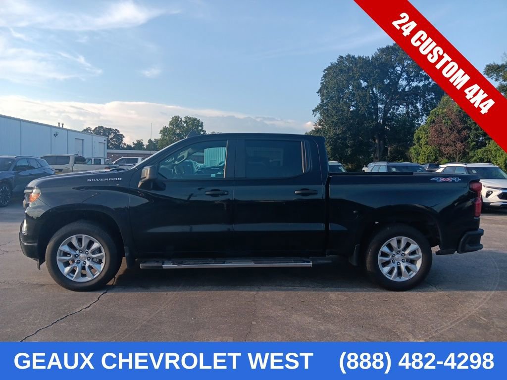 2024 Chevrolet Silverado 1500 Custom photo 3