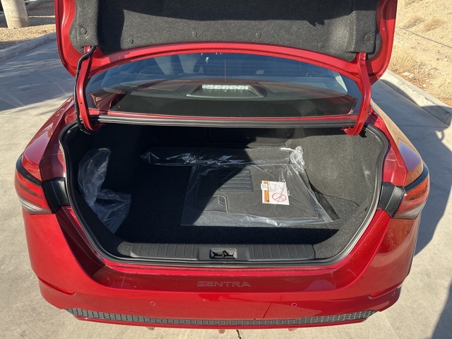 2025 Nissan Sentra SV photo 27