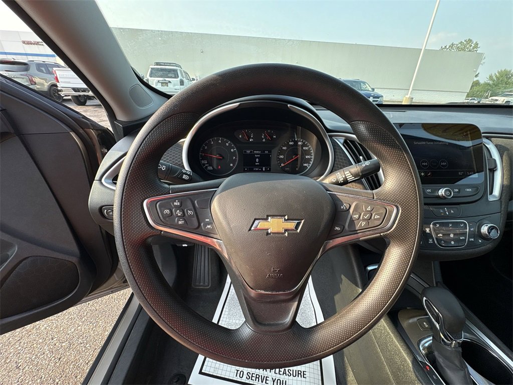 2024 Chevrolet Malibu 1LT photo 10