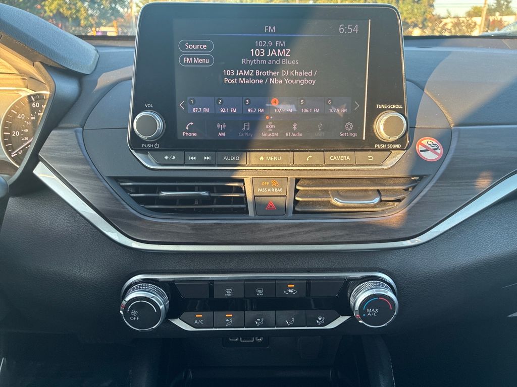2023 Nissan Altima 2.5 SV photo 18