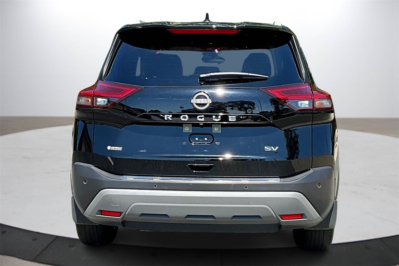 2023 Nissan Rogue SV photo 7