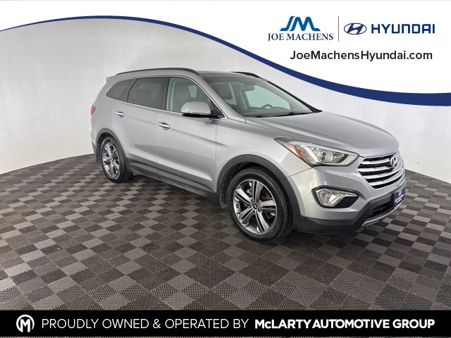 2016 Hyundai Santa Fe SE's photo