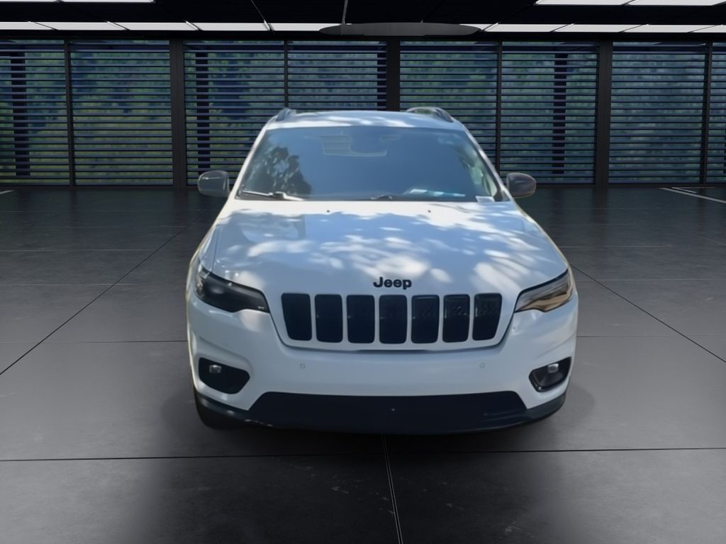 2023 Jeep Cherokee Altitude Lux photo 2