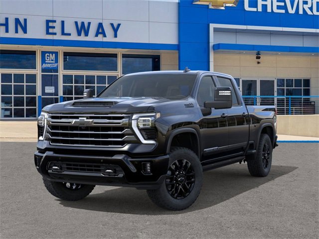 2025 Chevrolet Silverado 2500HD High Country photo 3