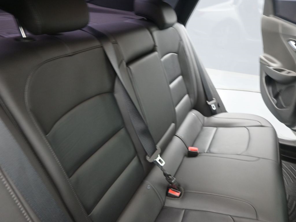 2018 Chevrolet Malibu 1LT photo 21