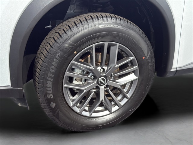 2024 Nissan Rogue S photo 16